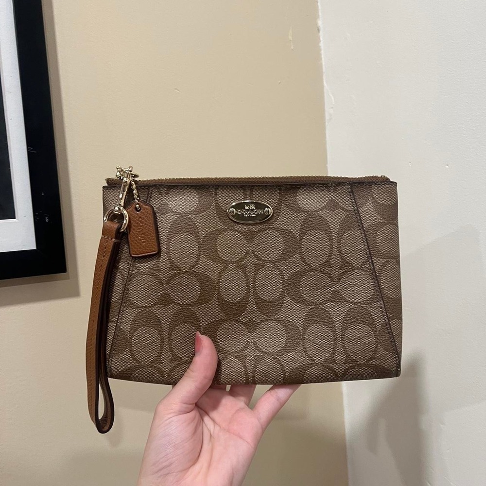 Y2K 2000s brown Canvas Signature C Monogram Coach Morgan Clutch / Wristlet